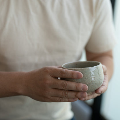 SUMI (澄美) Matcha Bowl + Two Cans of Hijiri no Sato Matcha