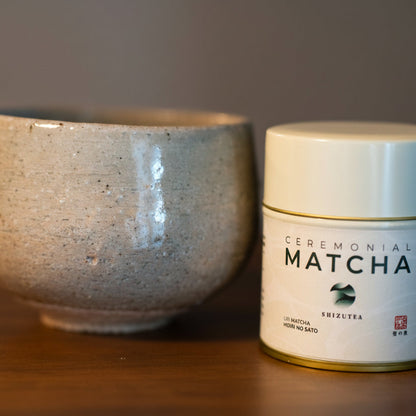 SUMI (澄美) Matcha Bowl + Two Cans of Hijiri no Sato Matcha